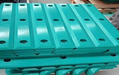 Tấm Đệm Chống Va Tàu Bằng UHMW PE (PE1000) – Giải Pháp Hiệu Quả Bảo Vệ Cầu Cảng